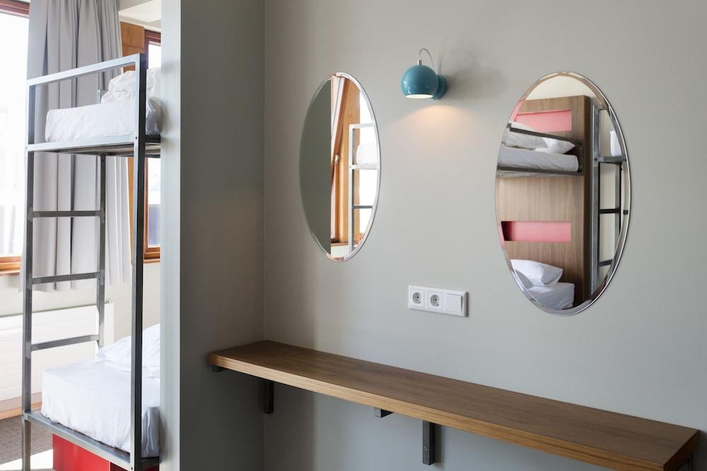 Loft - Hi Eco Hostel Рейкьявик Экстерьер фото