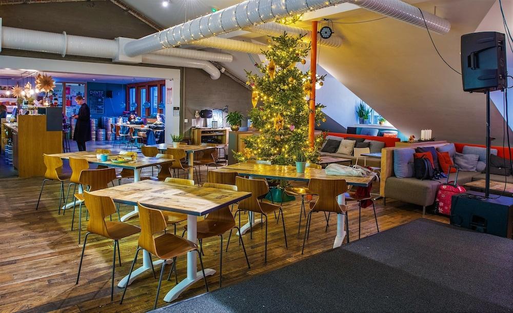 Loft - Hi Eco Hostel Рейкьявик Экстерьер фото
