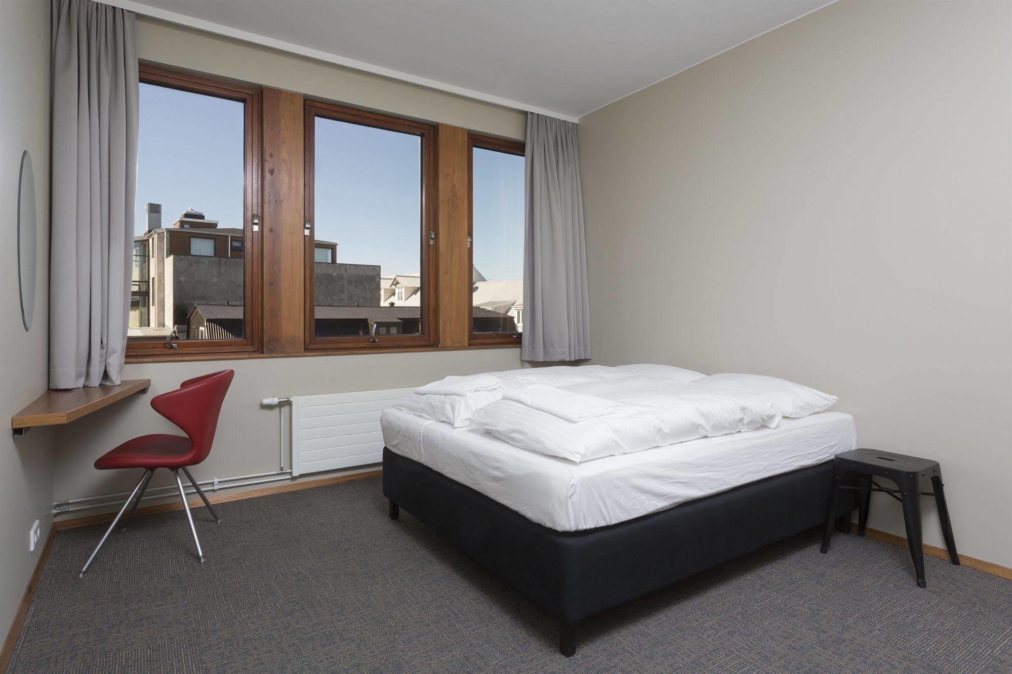 Loft - Hi Eco Hostel Рейкьявик Экстерьер фото