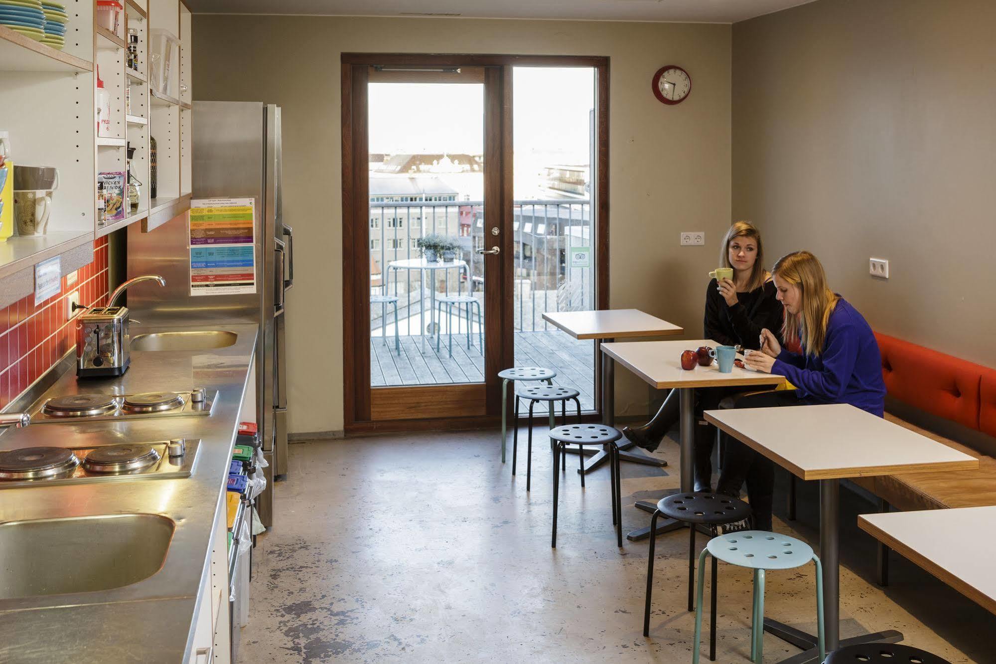Loft - Hi Eco Hostel Рейкьявик Экстерьер фото